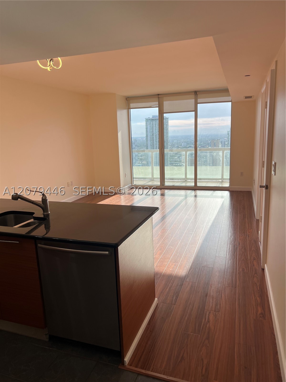 50 Biscayne Blvd #4507, Miami FL 33132