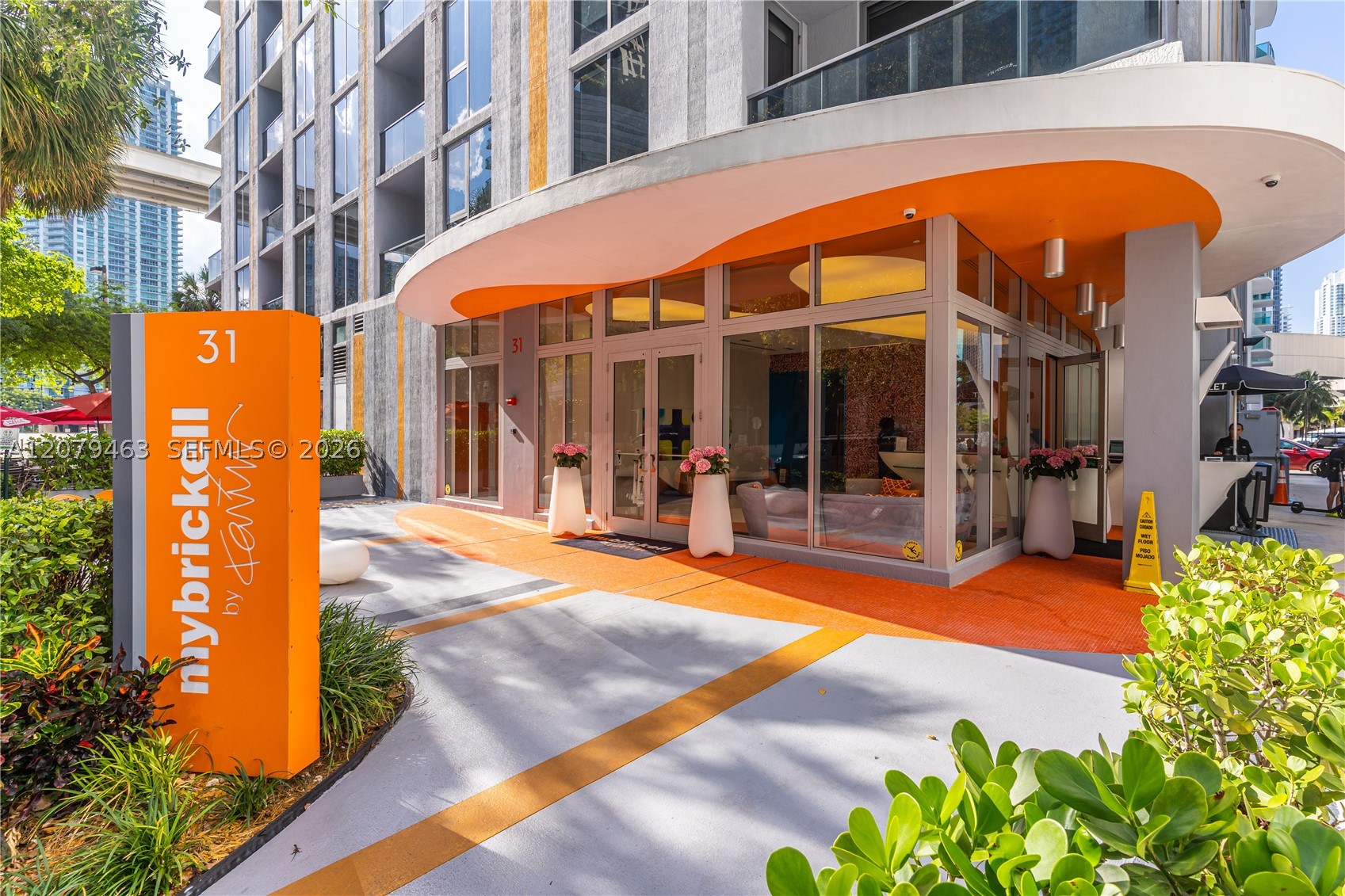 31 SE 6th St #707, Miami FL 33131