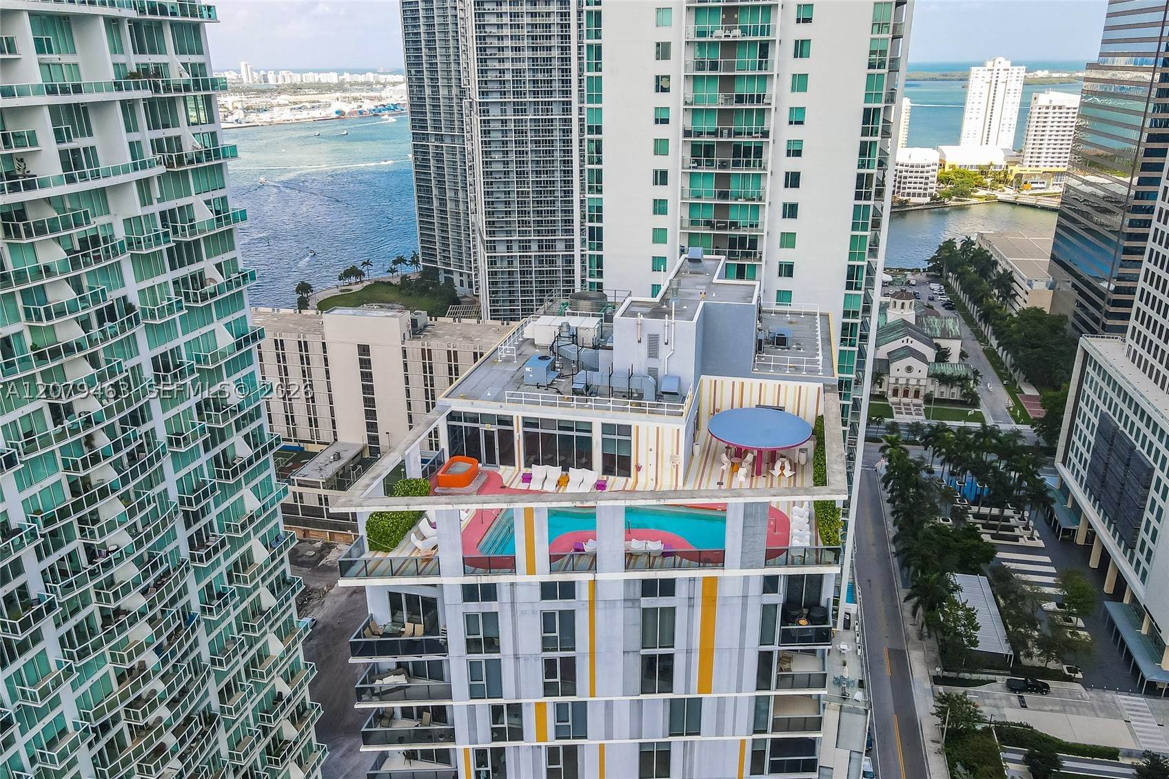 31 SE 6th St #707, Miami FL 33131