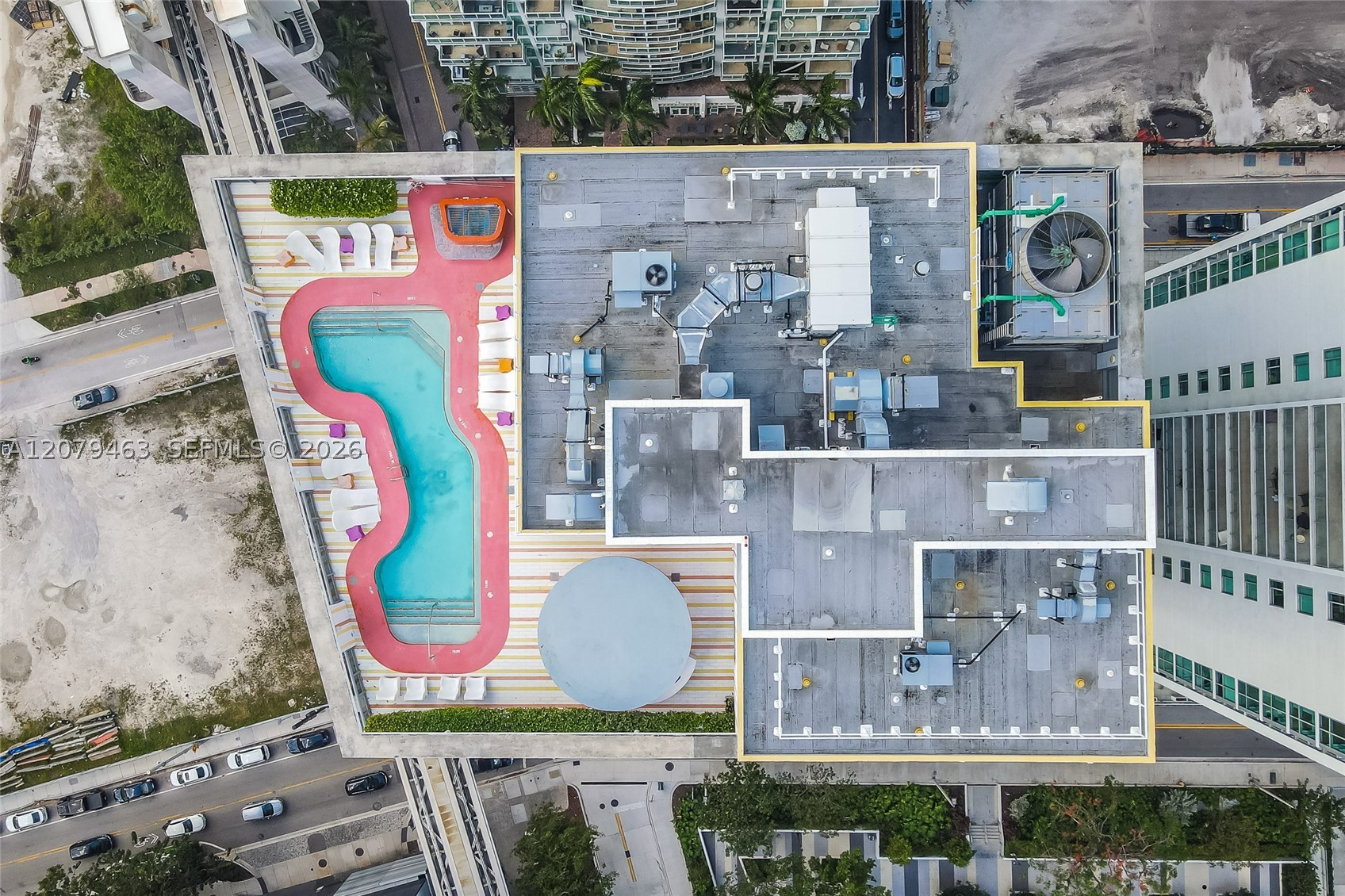 31 SE 6th St #707, Miami FL 33131