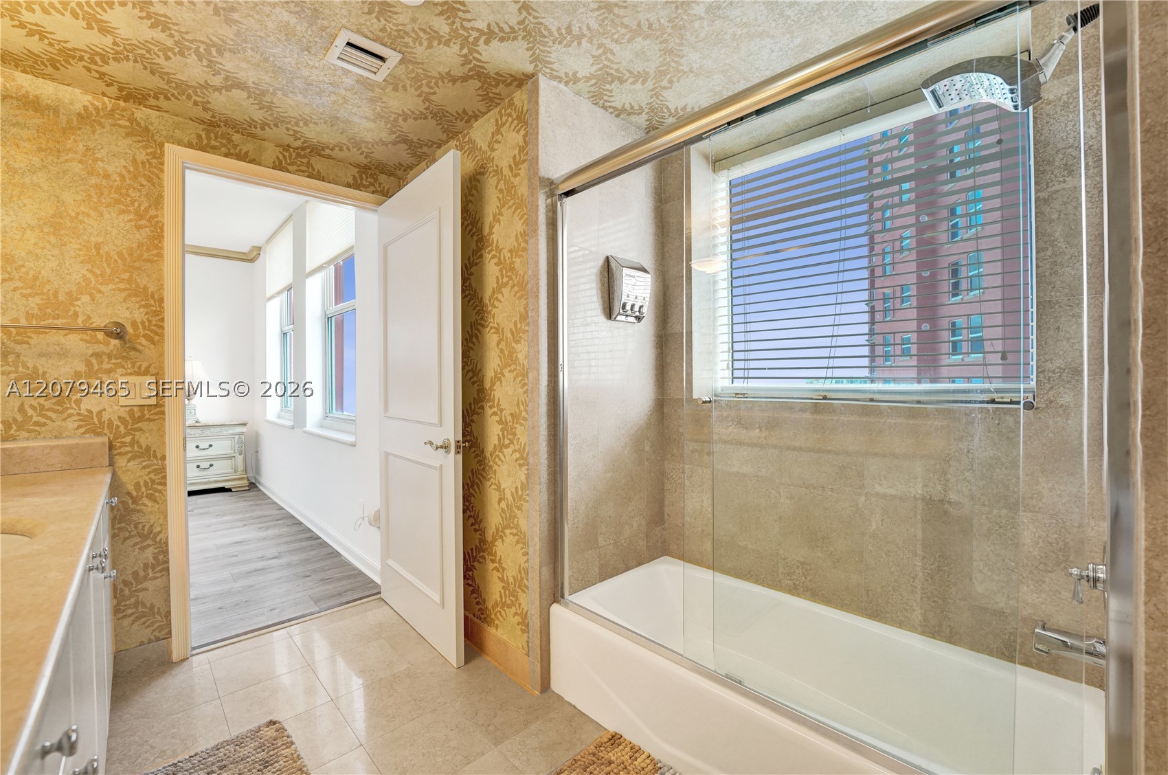2100 N Ocean Blvd #18B, Fort Lauderdale FL 33305
