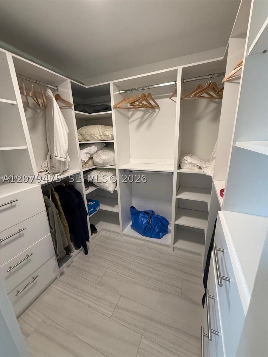 1150 Collins Ave #406, Miami Beach FL 33139