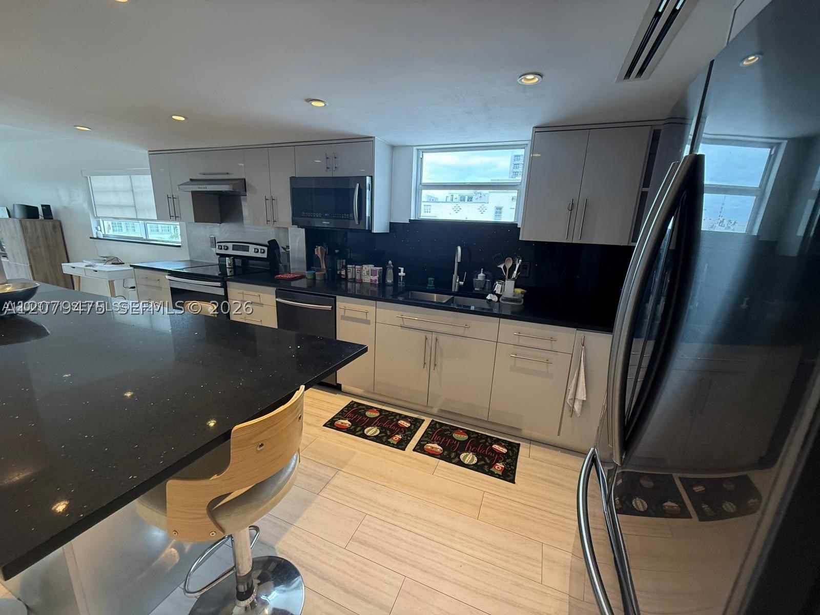 1150 Collins Ave #406, Miami Beach FL 33139