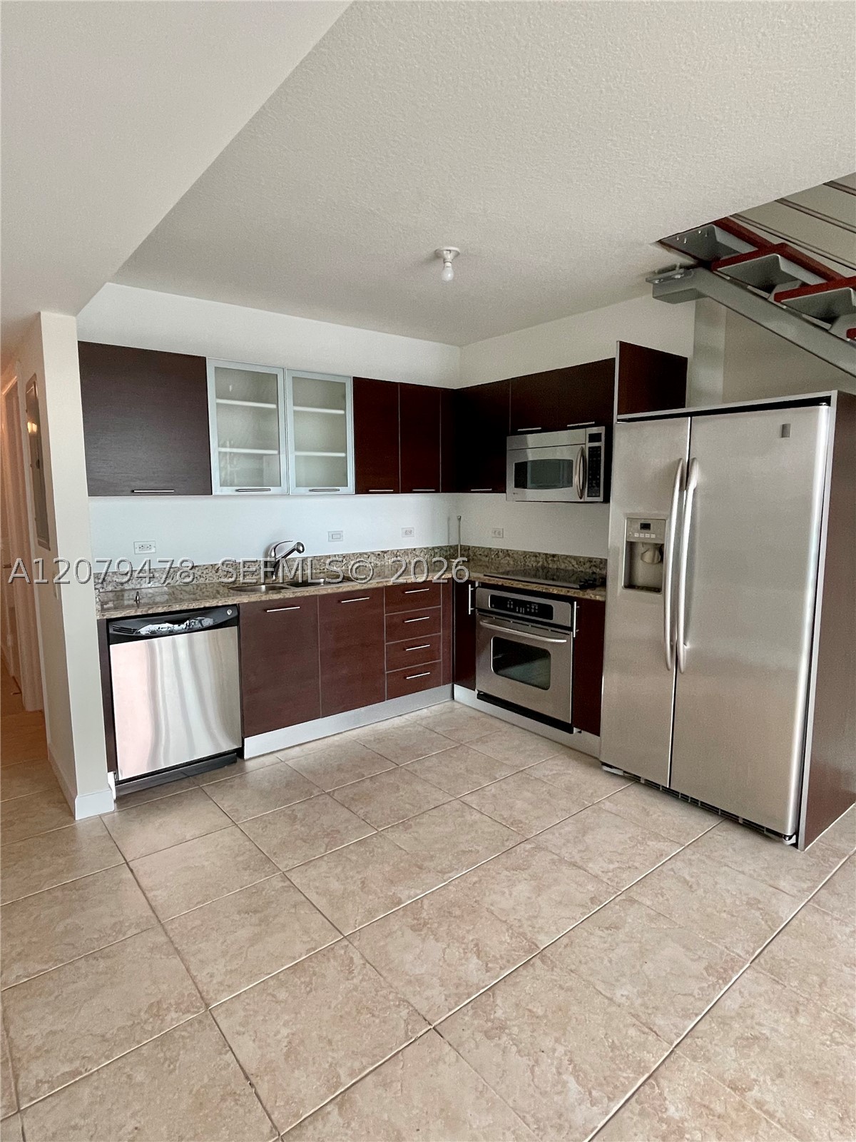 41 SE 5th St #2405, Miami FL 33131