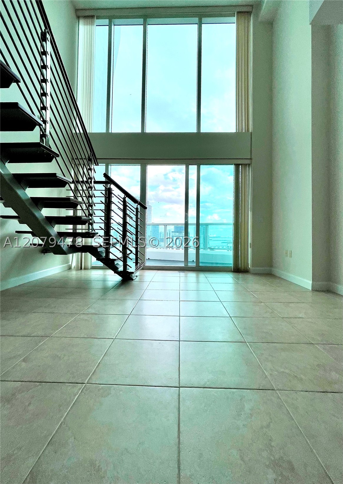 41 SE 5th St #2405, Miami FL 33131