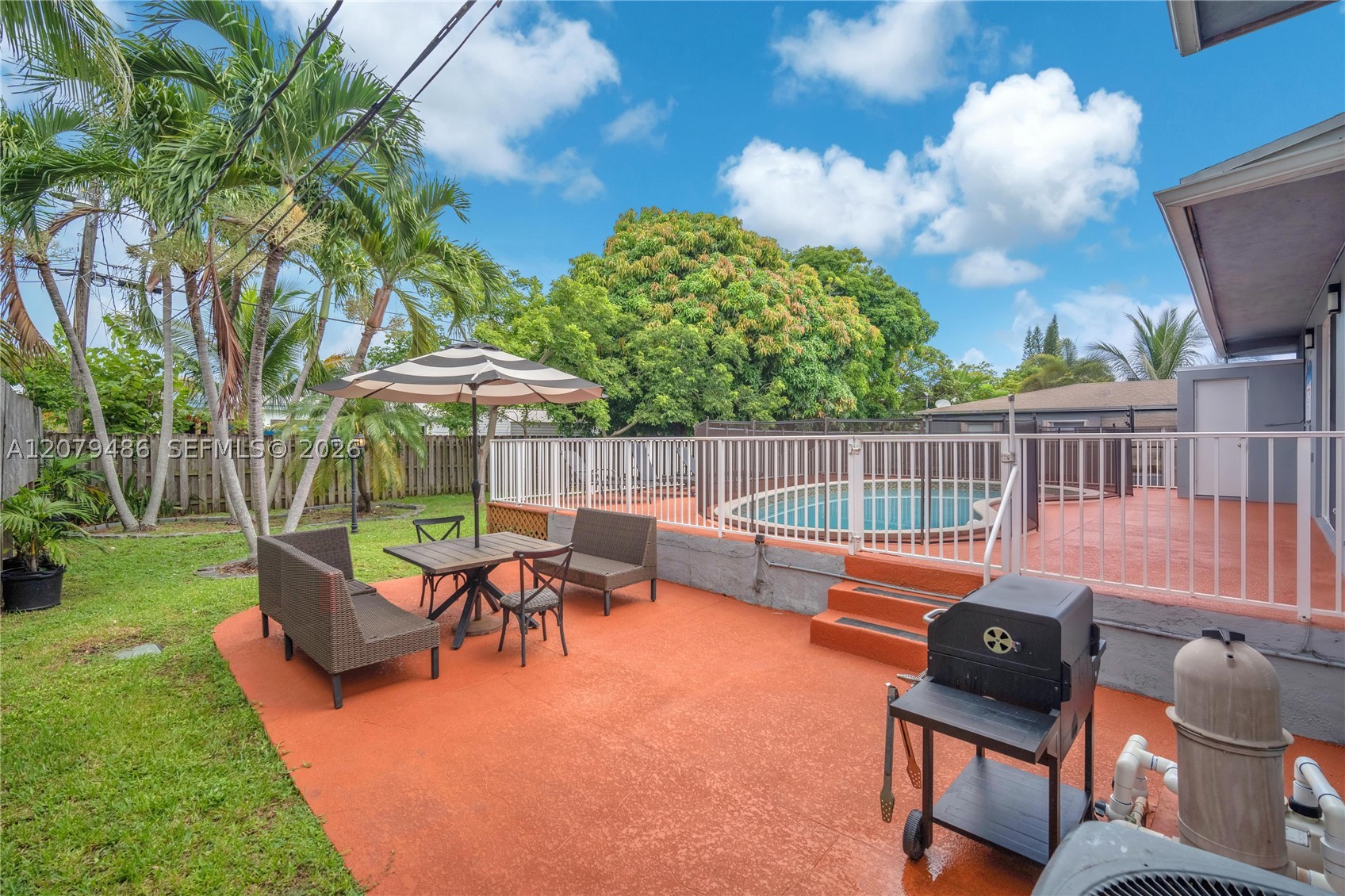 628 SW 4th St, Hallandale Beach FL 33009