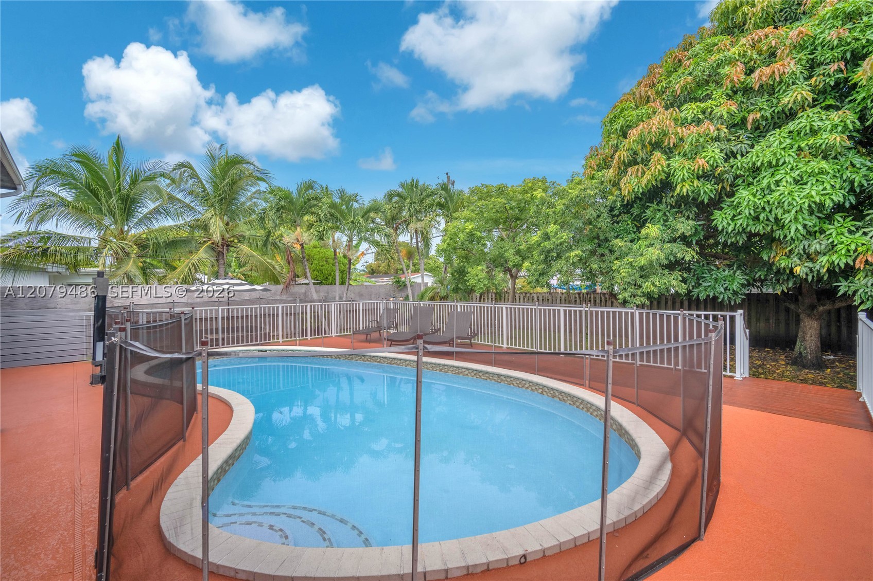 628 SW 4th St, Hallandale Beach FL 33009