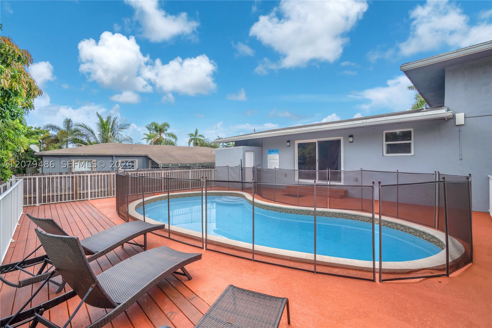628 SW 4th St, Hallandale Beach FL 33009