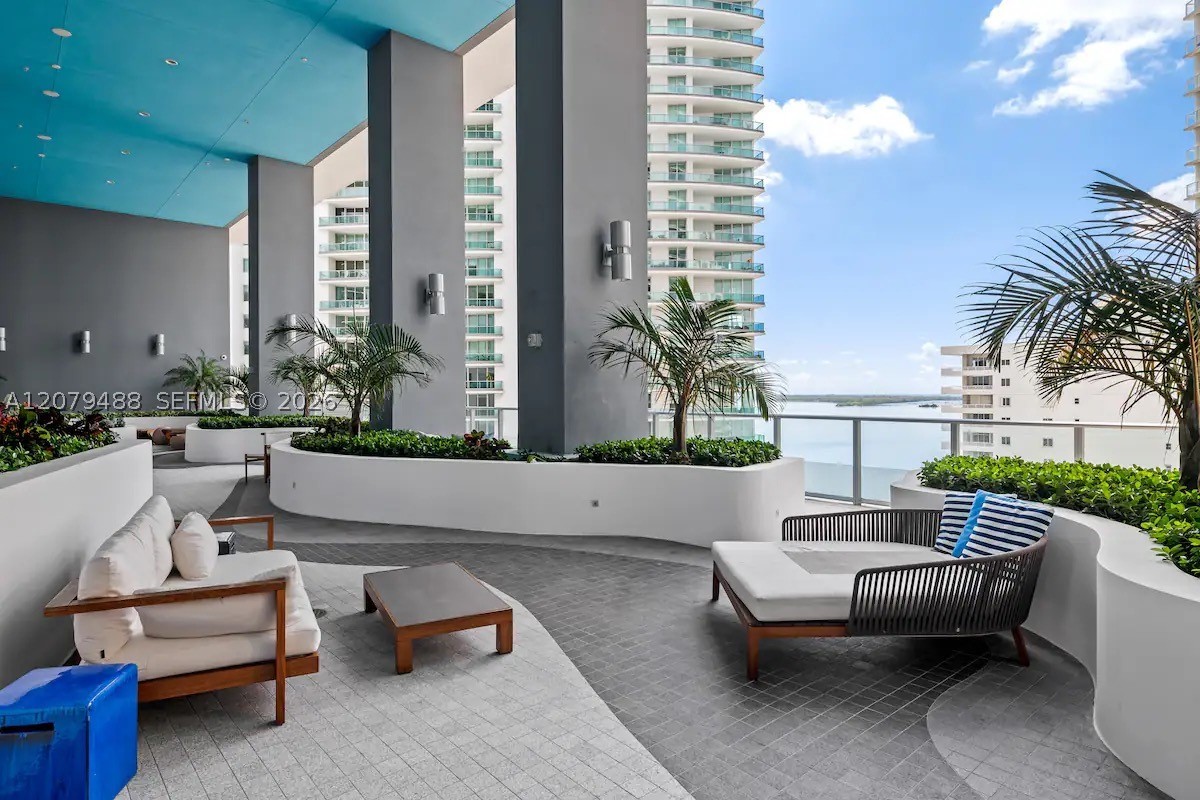 1300 Brickell Bay Dr #1913, Miami FL 33131