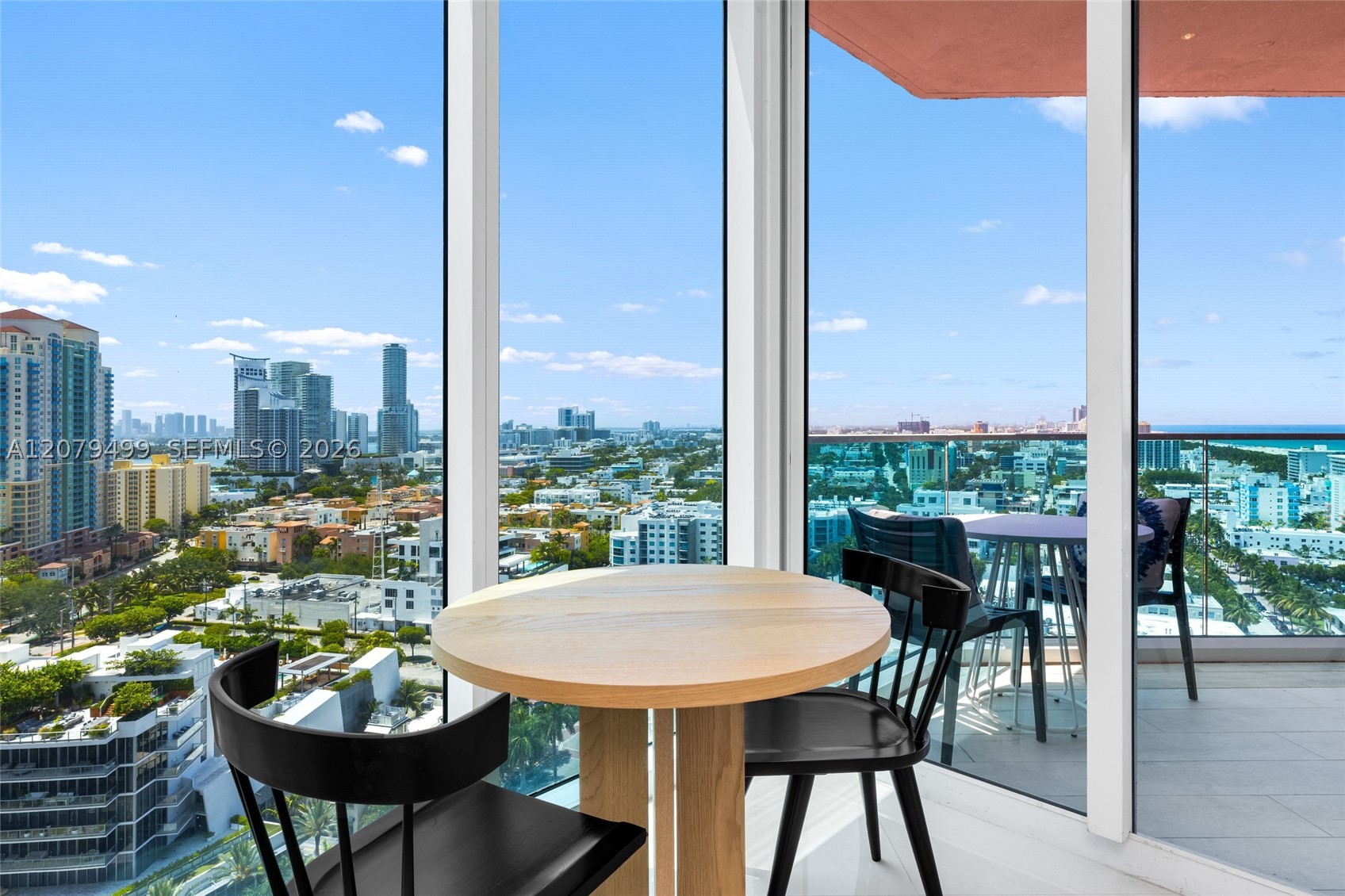 300 S Pointe Dr #2005, Miami Beach FL 33139