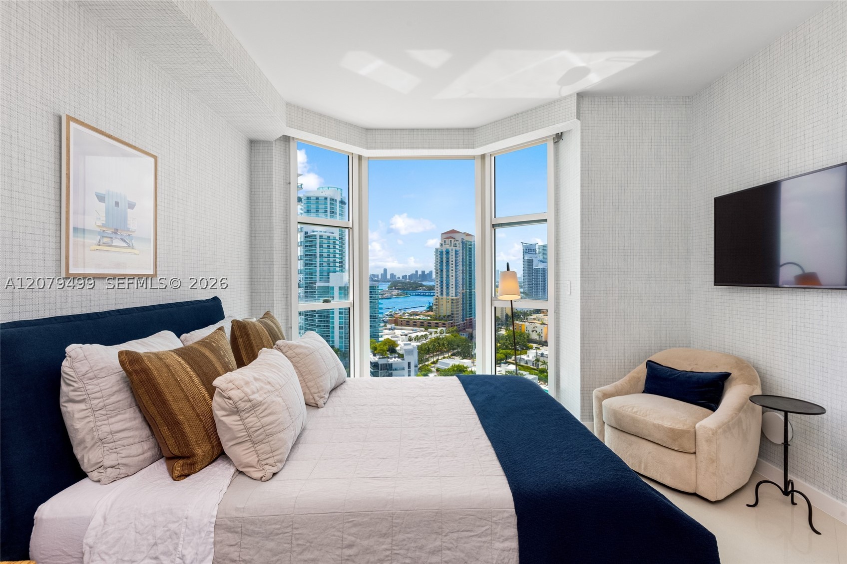 300 S Pointe Dr #2005, Miami Beach FL 33139