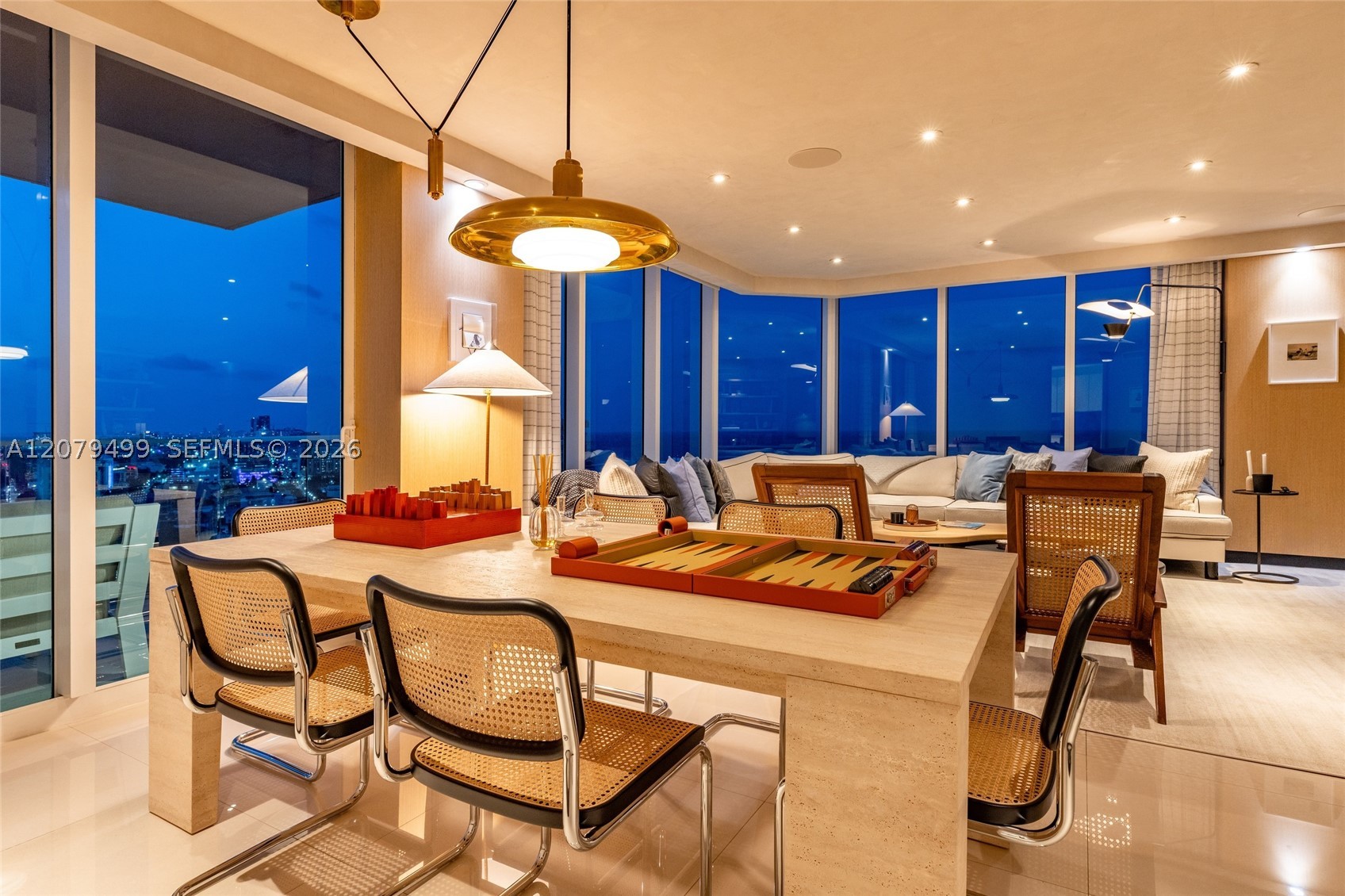 300 S Pointe Dr #2005, Miami Beach FL 33139