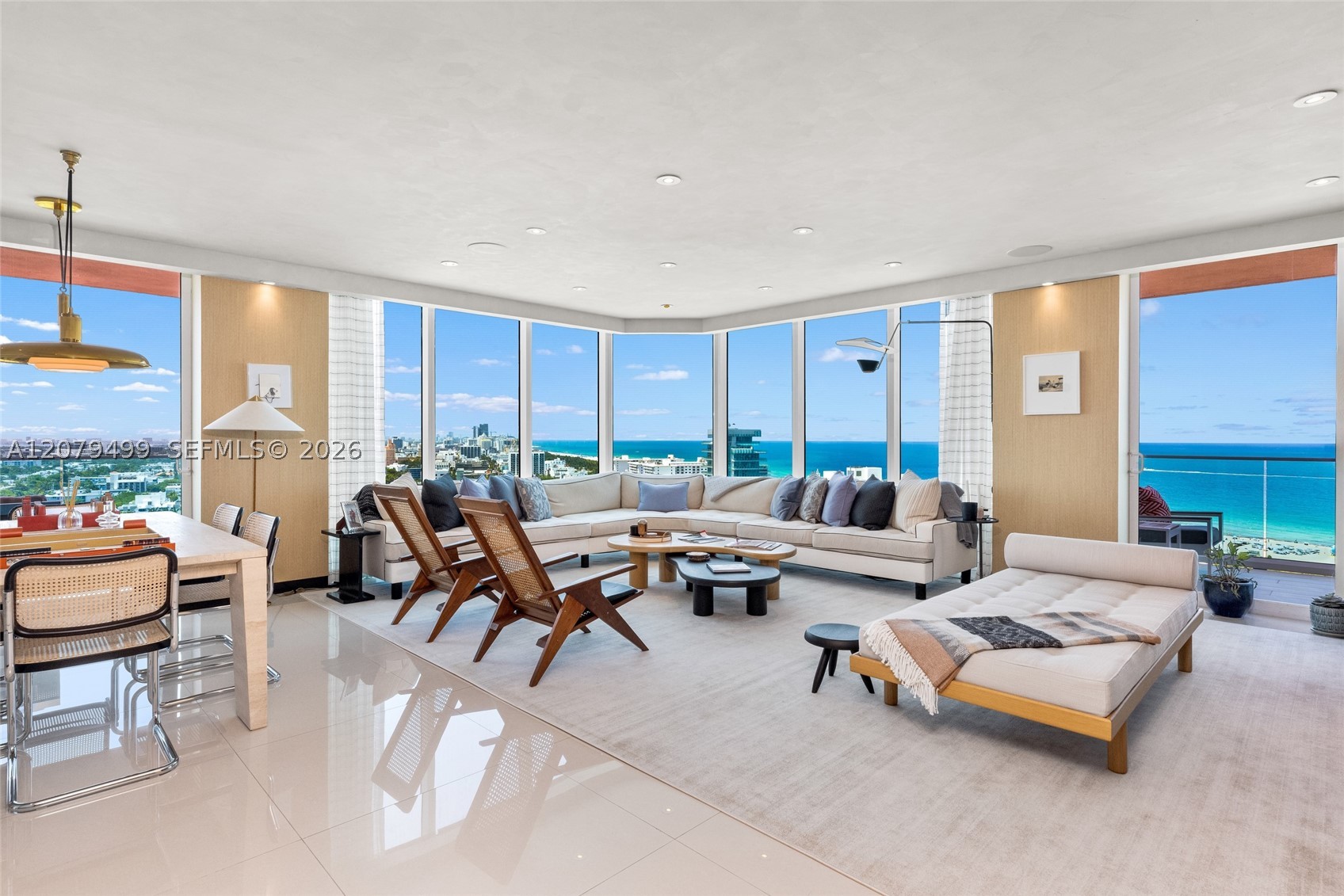300 S Pointe Dr #2005, Miami Beach FL 33139