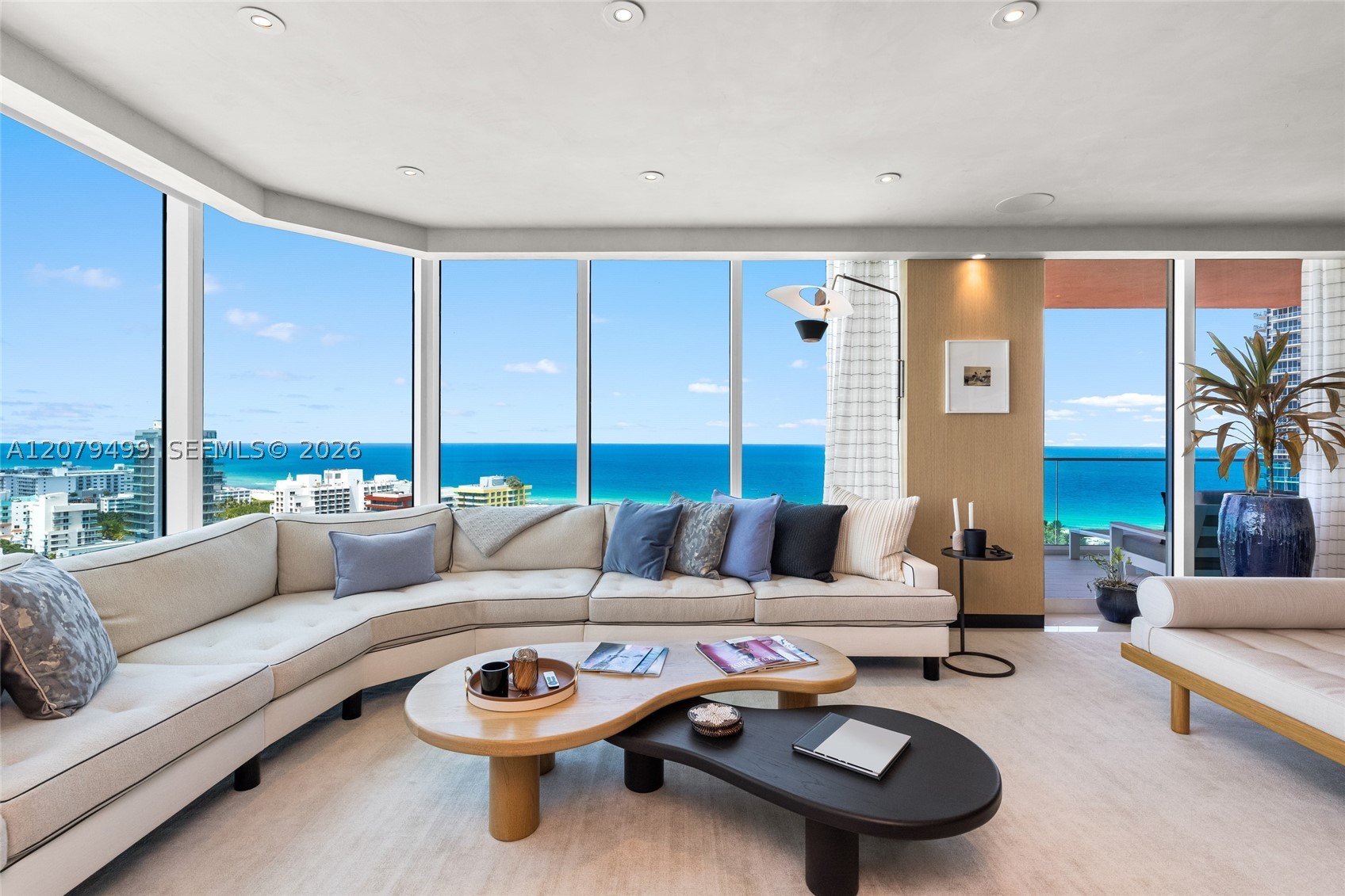 300 S Pointe Dr #2005, Miami Beach FL 33139