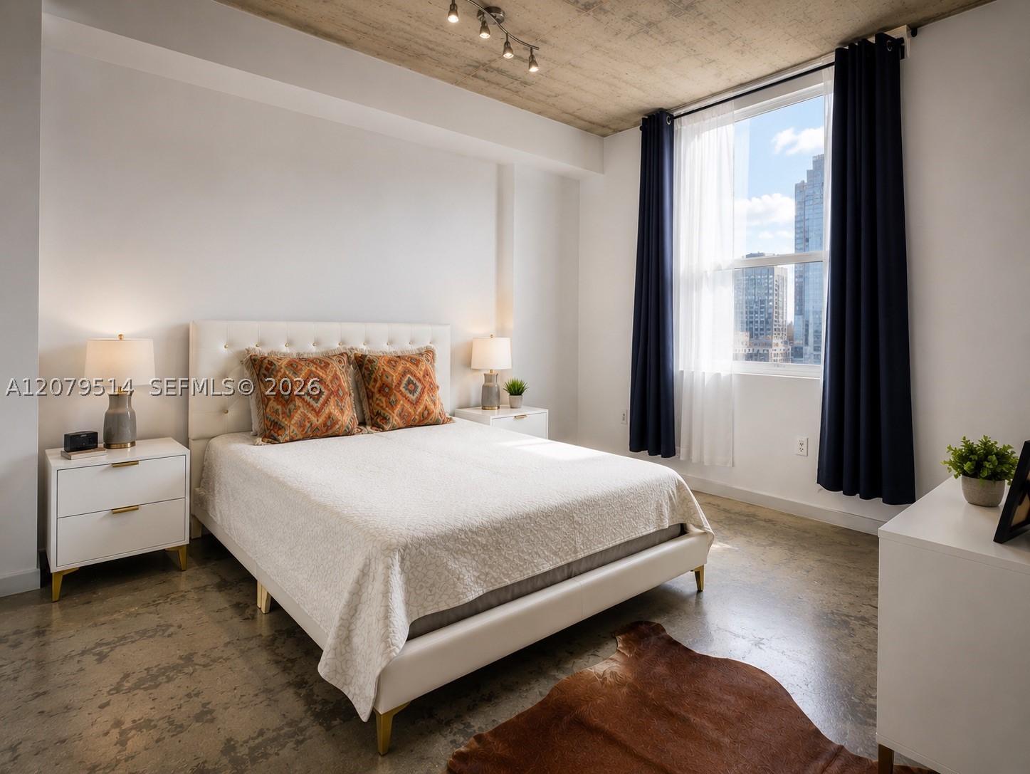 133 NE 2nd Ave #2113, Miami FL 33132