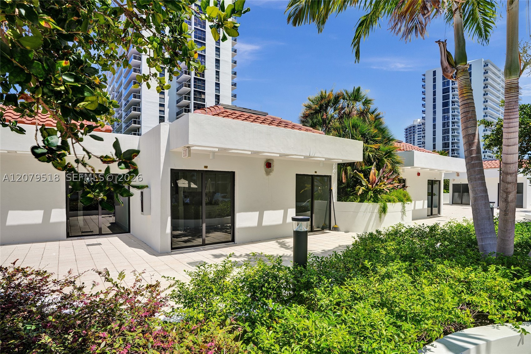 20281 E Country Club Dr #2314, Aventura FL 33180