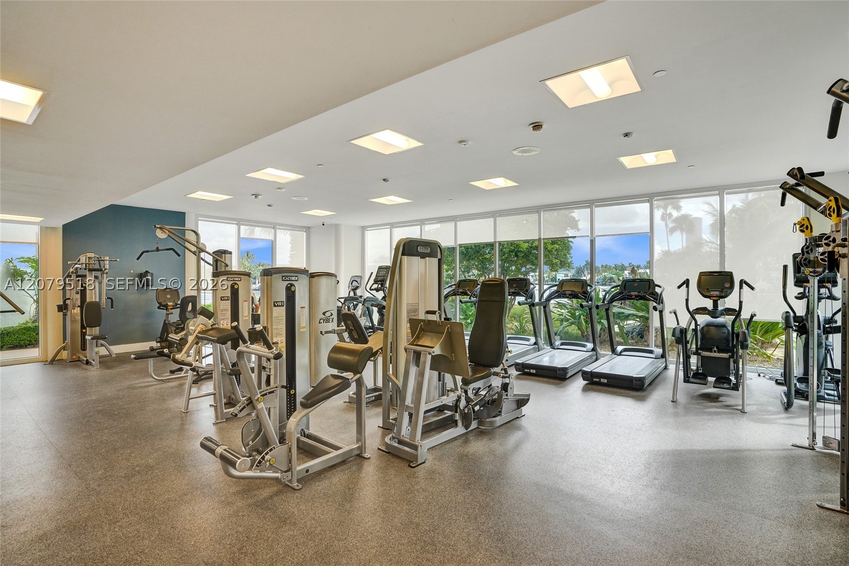 20281 E Country Club Dr #2314, Aventura FL 33180