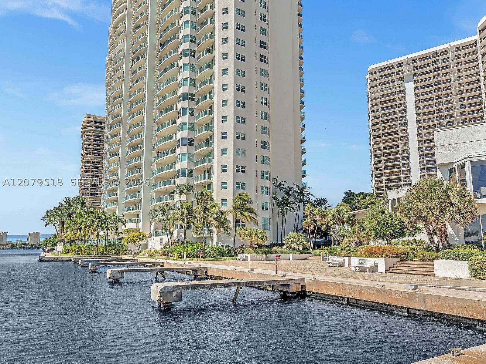 20281 E Country Club Dr #2314, Aventura FL 33180