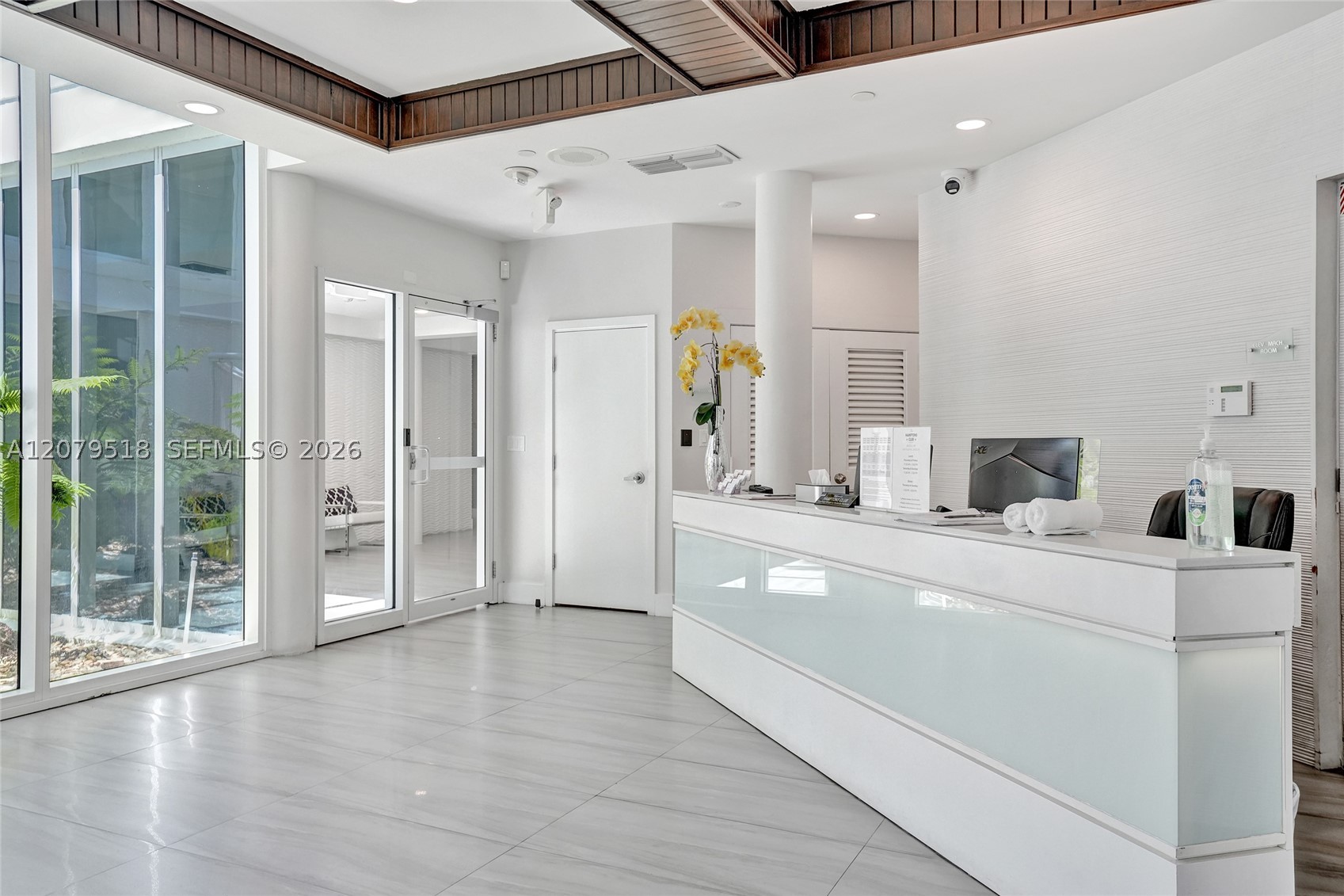 20281 E Country Club Dr #2314, Aventura FL 33180