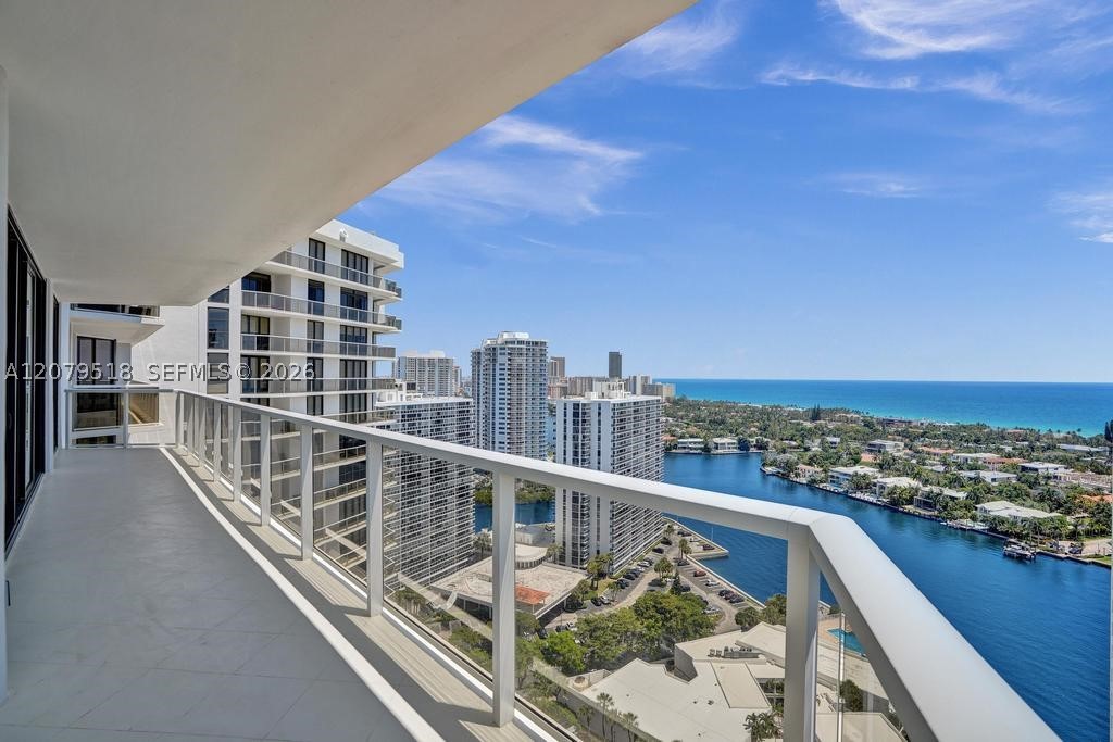 20281 E Country Club Dr #2314, Aventura FL 33180