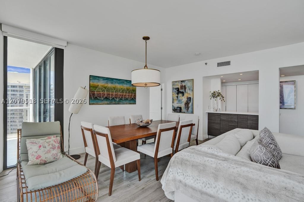 20281 E Country Club Dr #2314, Aventura FL 33180