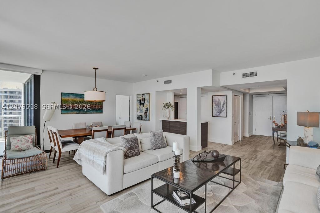 20281 E Country Club Dr #2314, Aventura FL 33180
