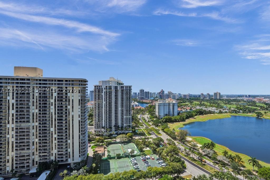 20281 E Country Club Dr #2314, Aventura FL 33180