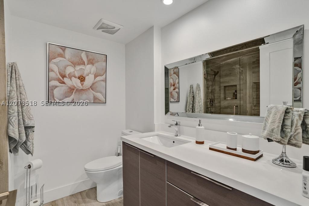 20281 E Country Club Dr #2314, Aventura FL 33180
