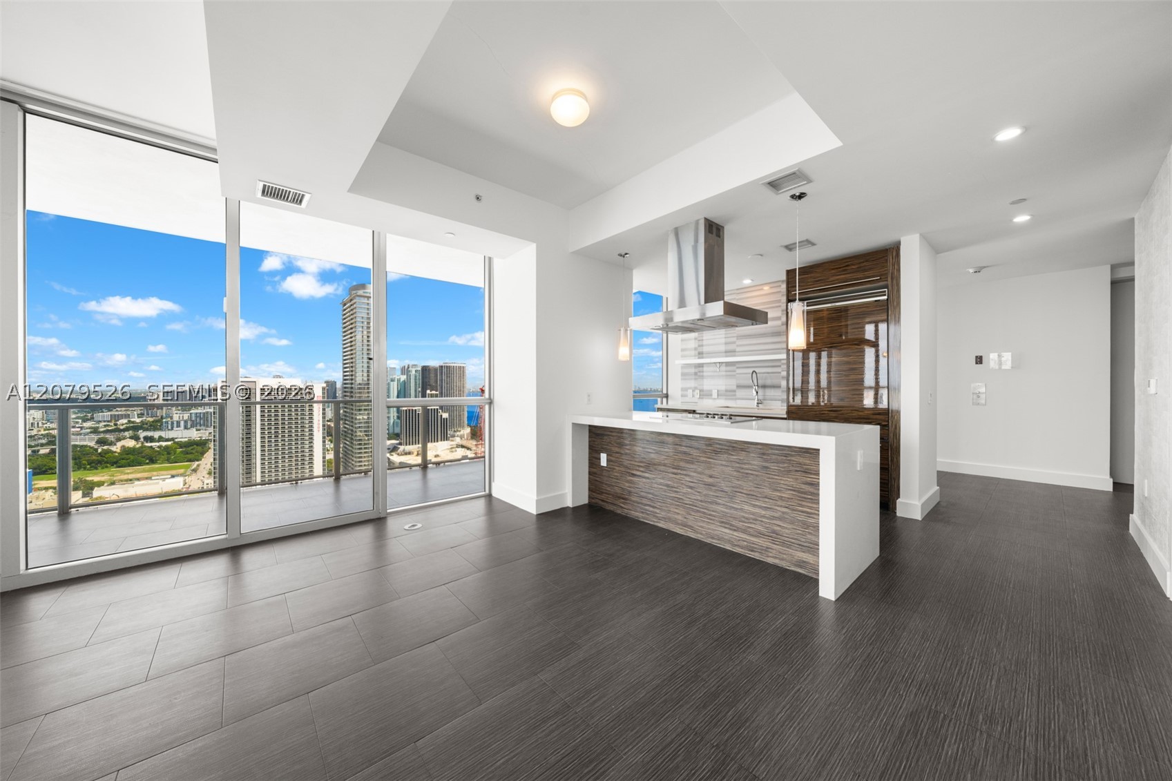 1100 Biscayne Blvd #3805, Miami FL 33132