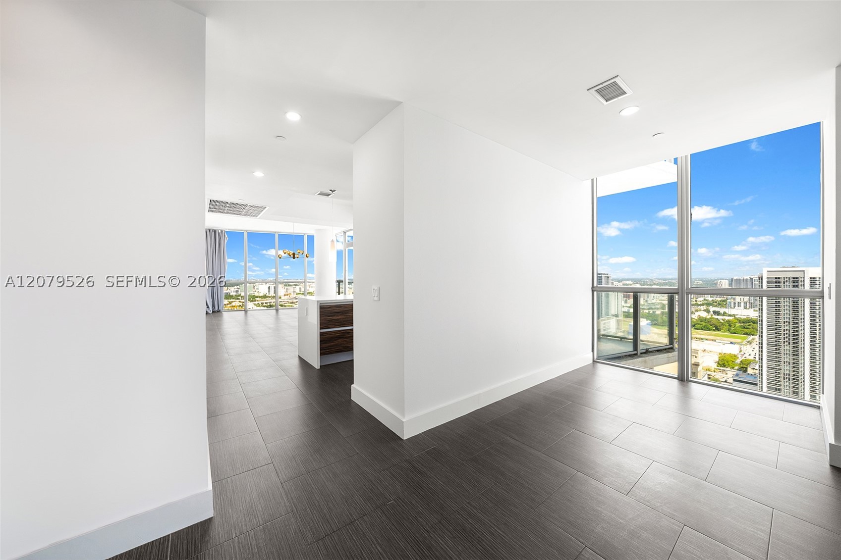 1100 Biscayne Blvd #3805, Miami FL 33132