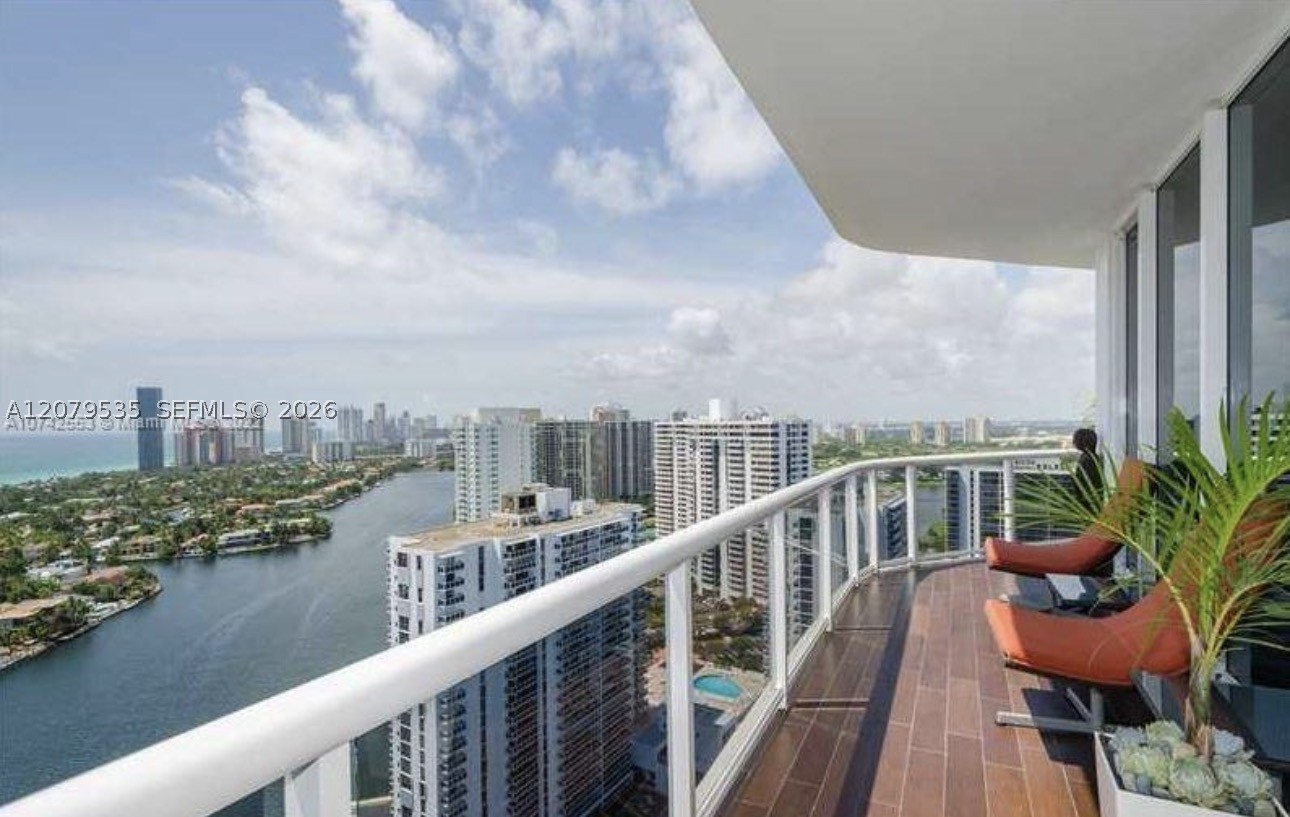 3802 NE 207th St #2802, Aventura FL 33180