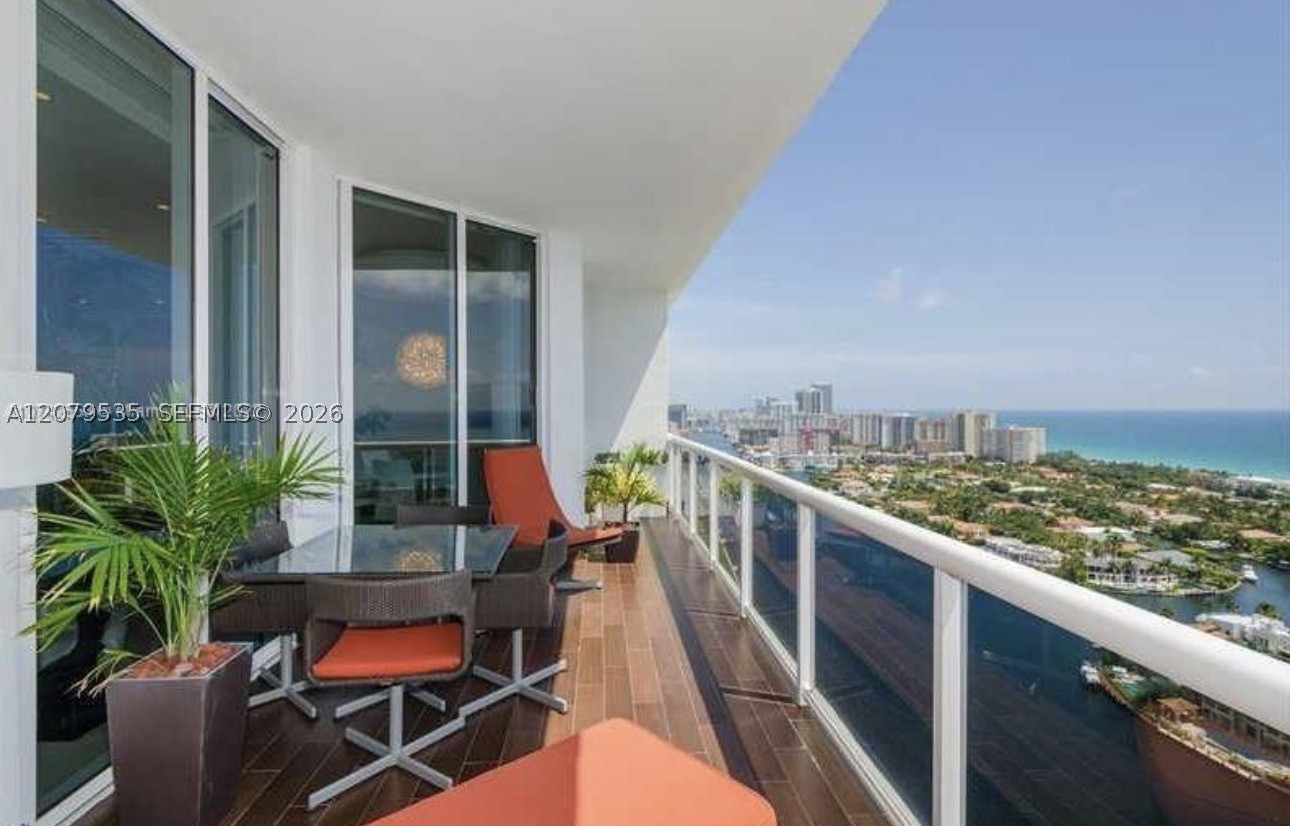 3802 NE 207th St #2802, Aventura FL 33180