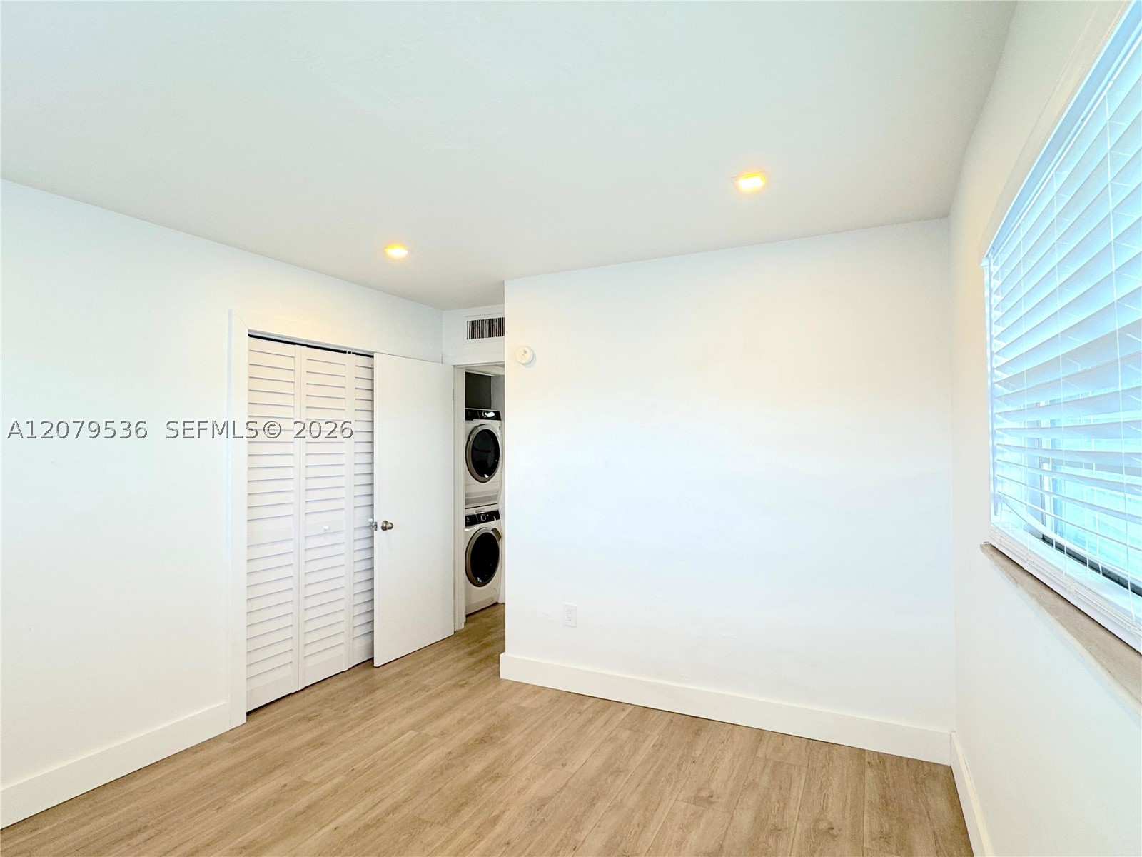 7660 SW 82nd St #H208, Miami FL 33143