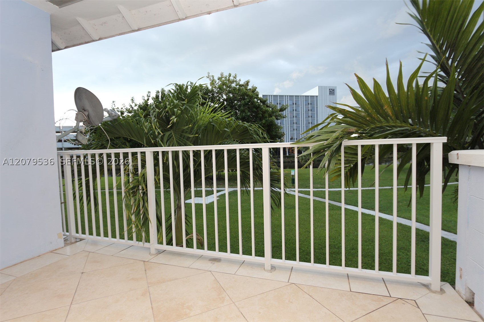 7660 SW 82nd St #H208, Miami FL 33143