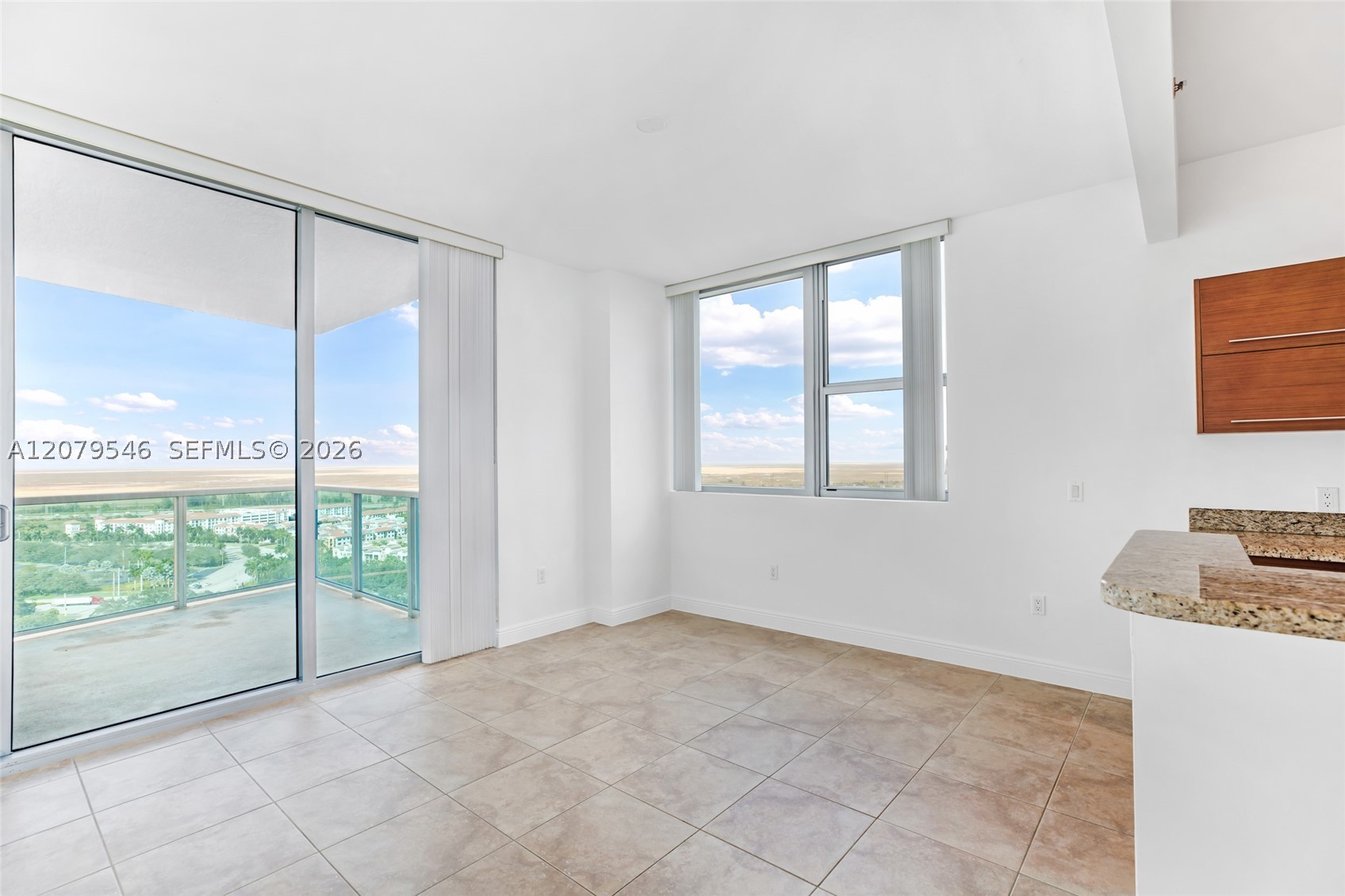2641 N Flamingo Rd #2608N, Sunrise FL 33323