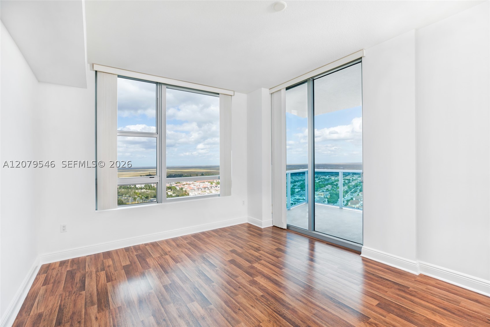 2641 N Flamingo Rd #2608N, Sunrise FL 33323