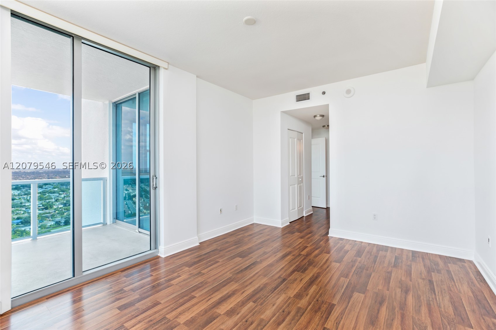 2641 N Flamingo Rd #2608N, Sunrise FL 33323