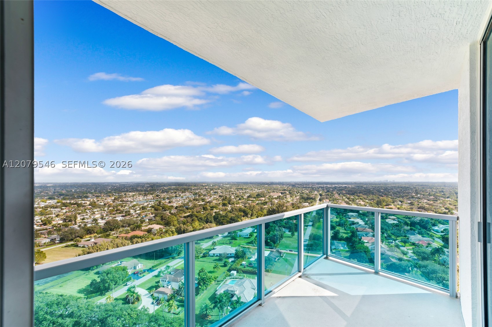 2641 N Flamingo Rd #2608N, Sunrise FL 33323