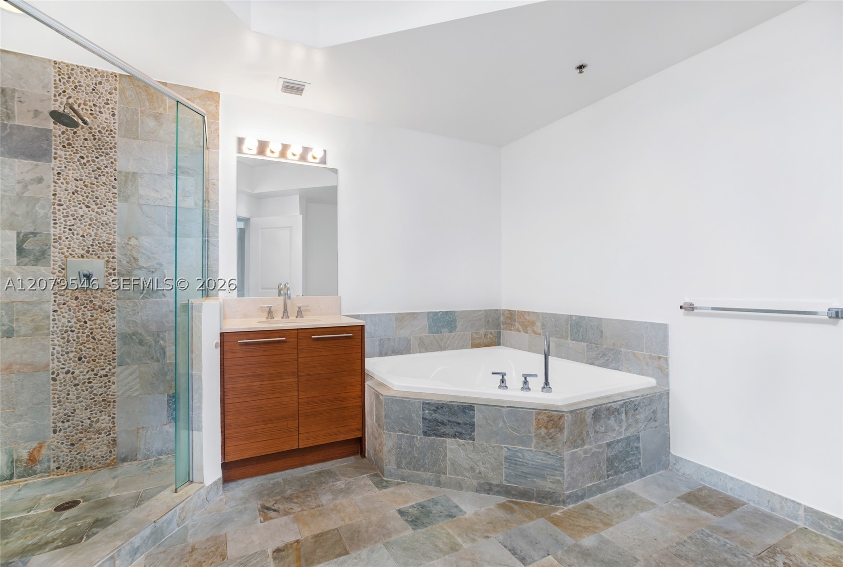 2641 N Flamingo Rd #2608N, Sunrise FL 33323