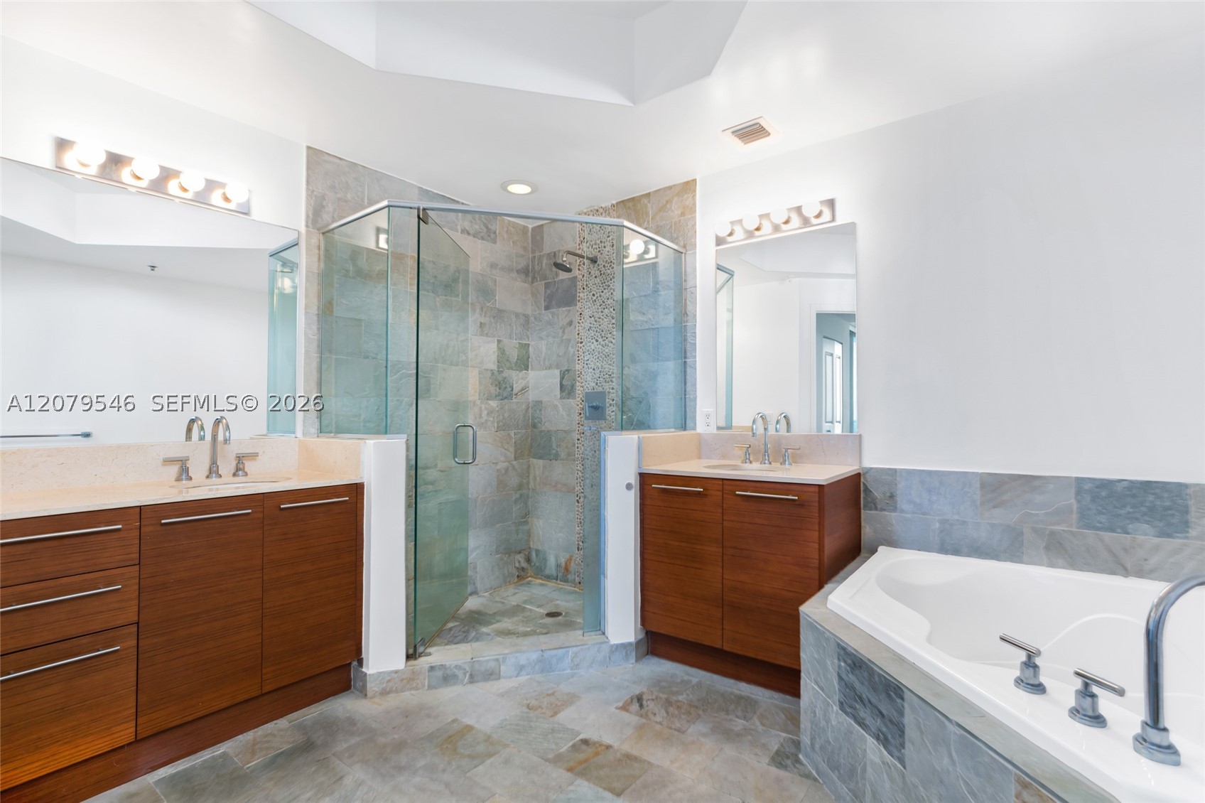 2641 N Flamingo Rd #2608N, Sunrise FL 33323