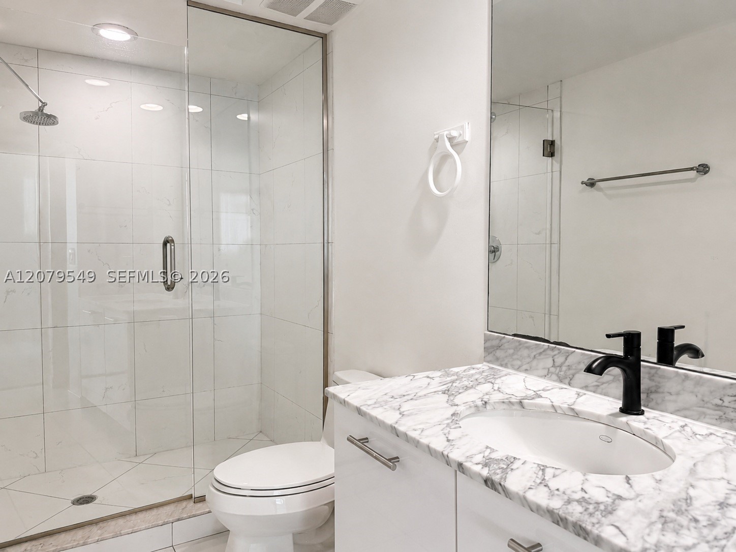 55 SE 6th St #1510, Miami FL 33131