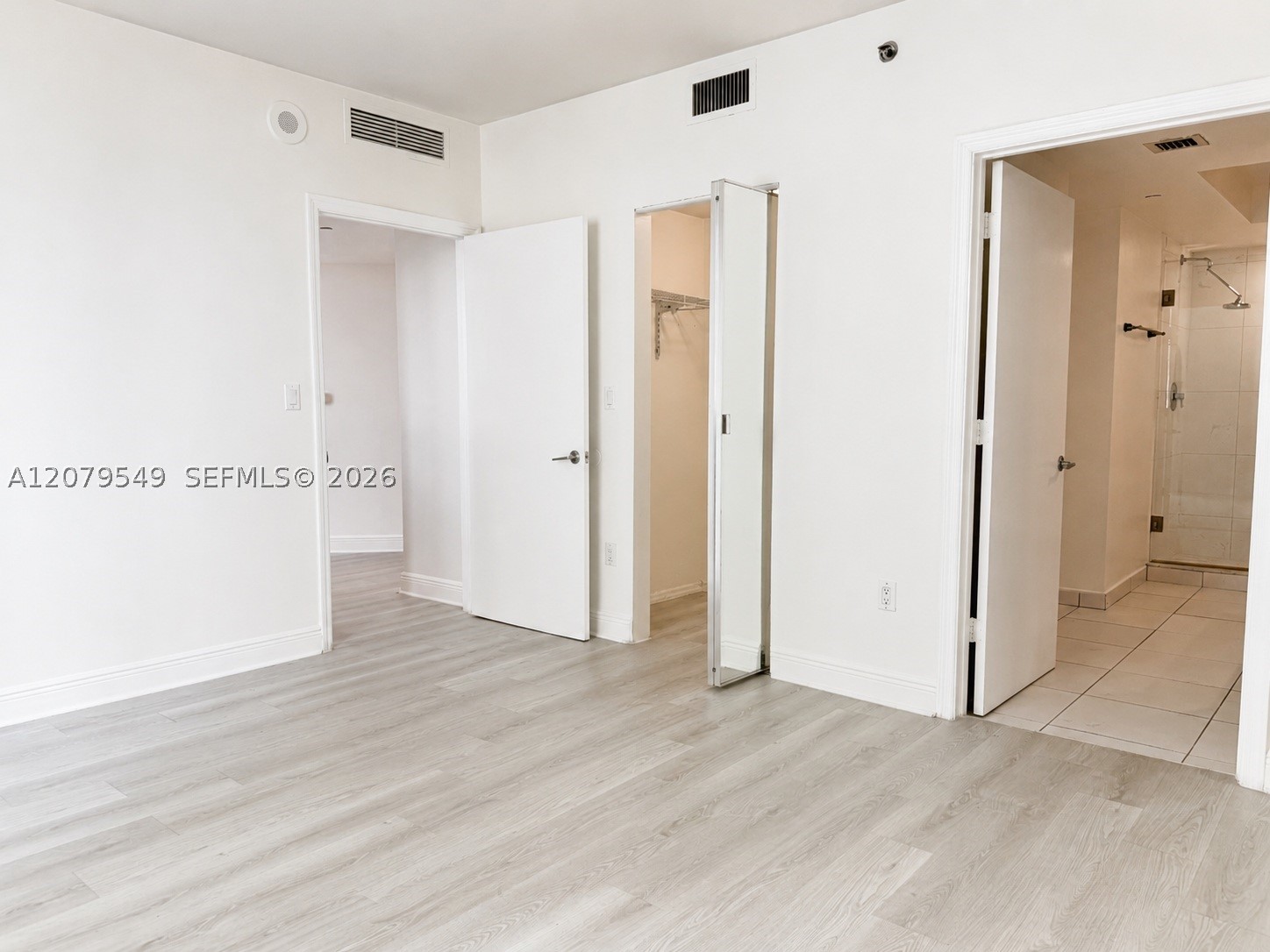 55 SE 6th St #1510, Miami FL 33131