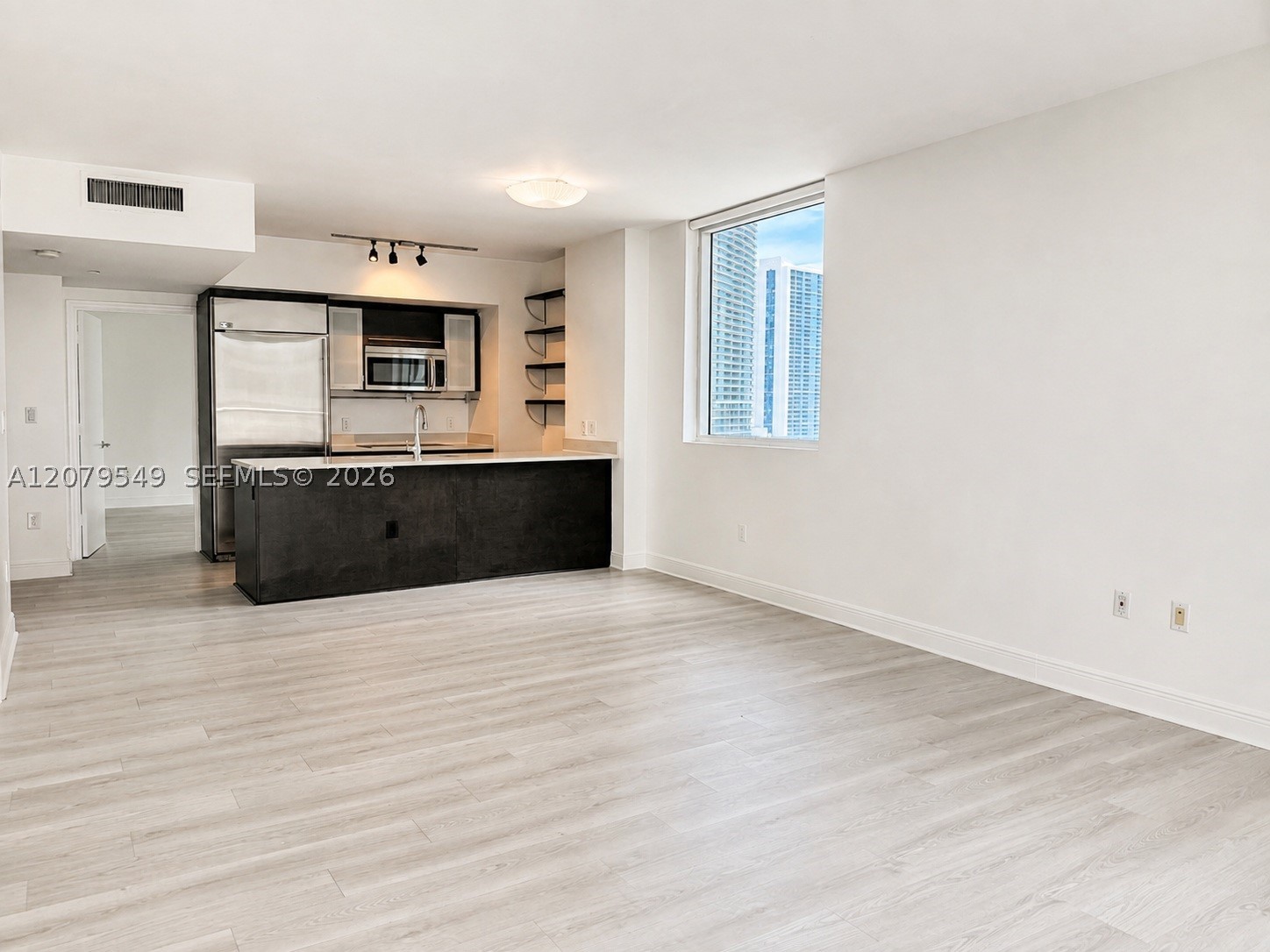 55 SE 6th St #1510, Miami FL 33131