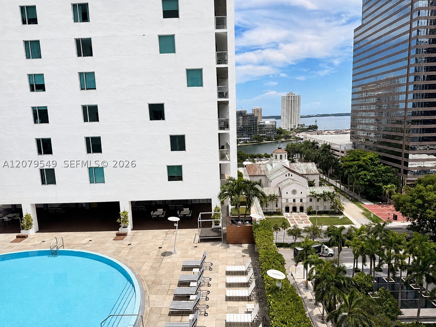55 SE 6th St #1510, Miami FL 33131