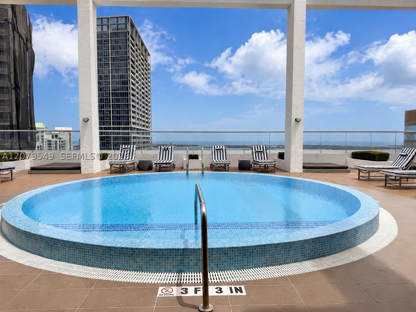 55 SE 6th St #1510, Miami FL 33131