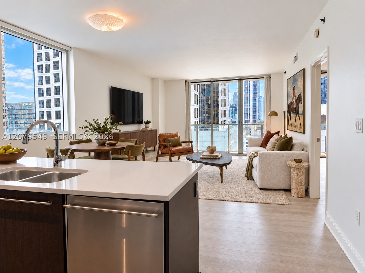 55 SE 6th St #1510, Miami FL 33131