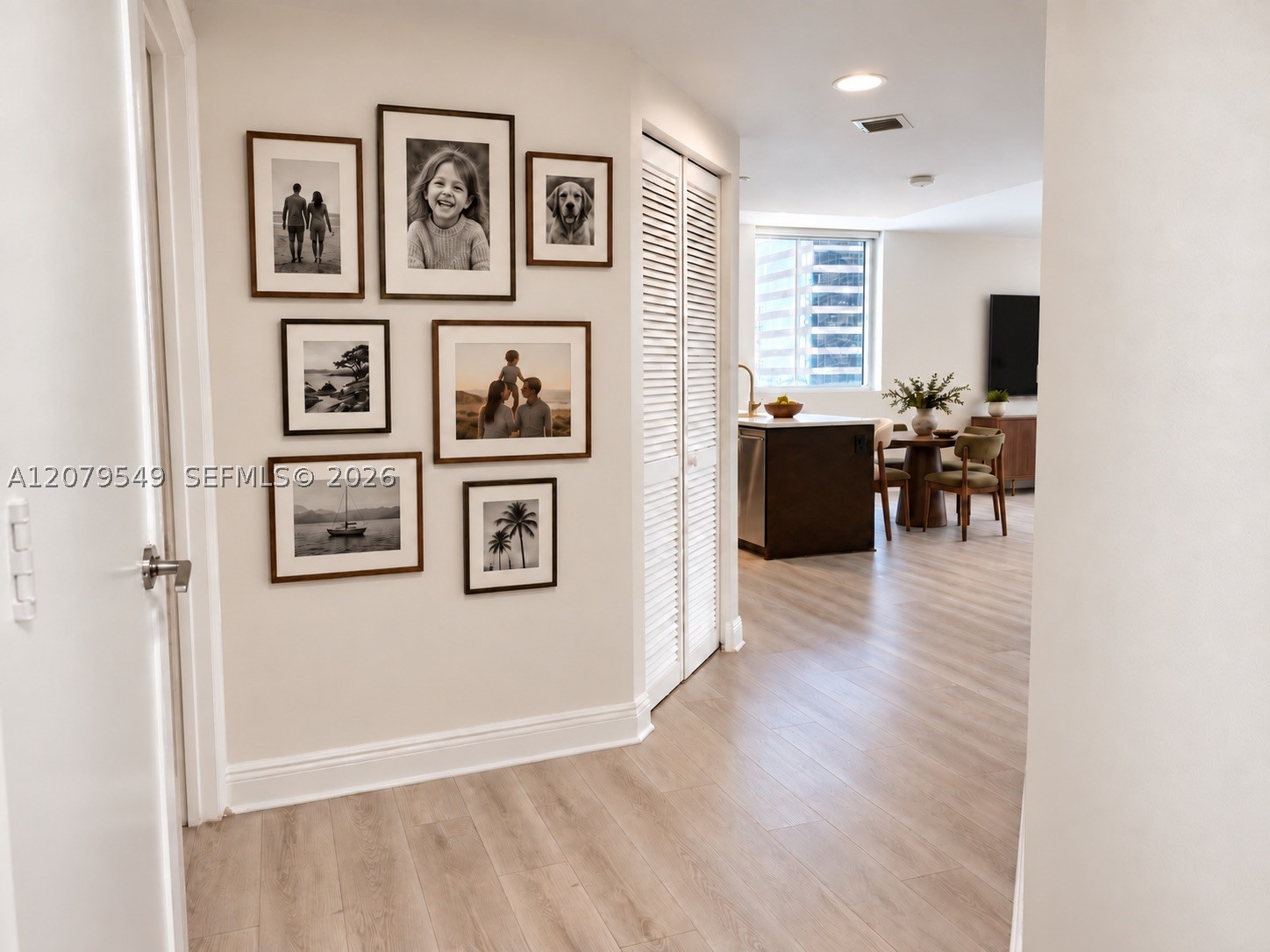 55 SE 6th St #1510, Miami FL 33131