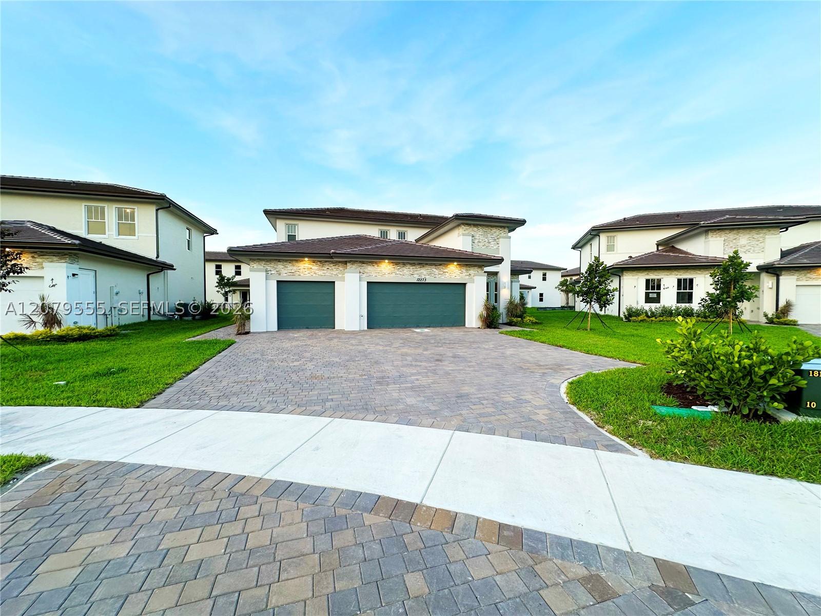 12273 SW 44th St, Davie FL 33330
