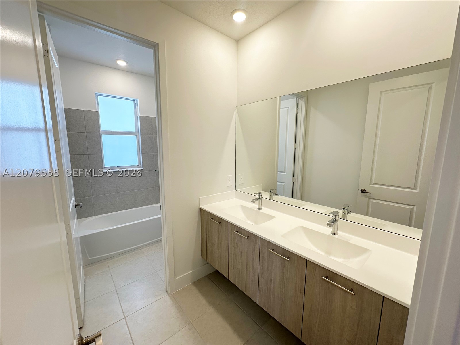12273 SW 44th St, Davie FL 33330