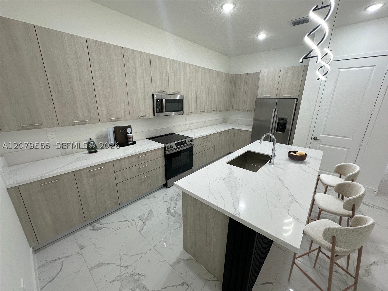 12273 SW 44th St, Davie FL 33330